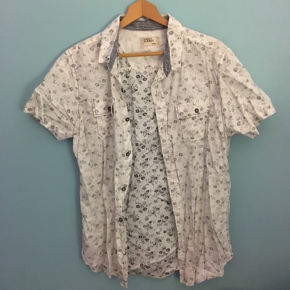 Free Planet Floral Shirt